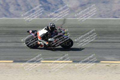 media/May-10-2025-Race Pace (Sat) [[db32fef2da]]/Vested/3-Bowl Set 1 (9am)/